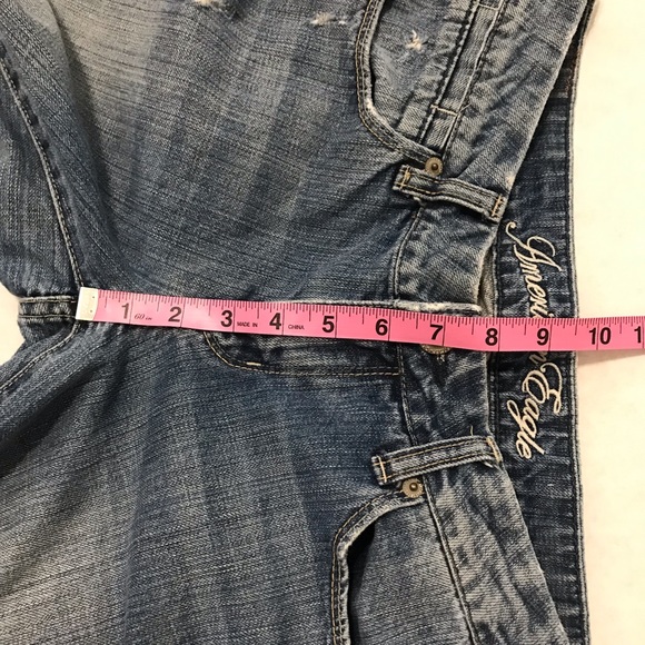 AEO American Eagle Bootleg Slight Flare Distressed Blue Denim Jeans Size 8 Long - Picture 15 of 16
